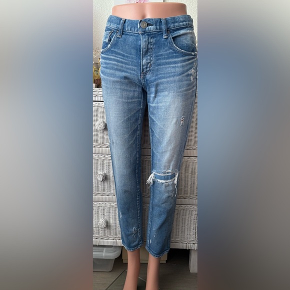 Moussy Vintage 94% Cotton Blend destructed Mid - Rise jeans in blue wash Size 28 - Picture 1 of 10